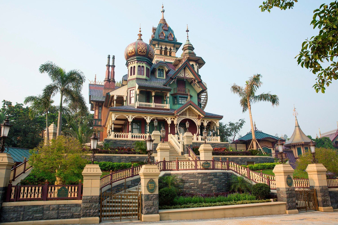 Hong Kong Disneyland Mystic Manor