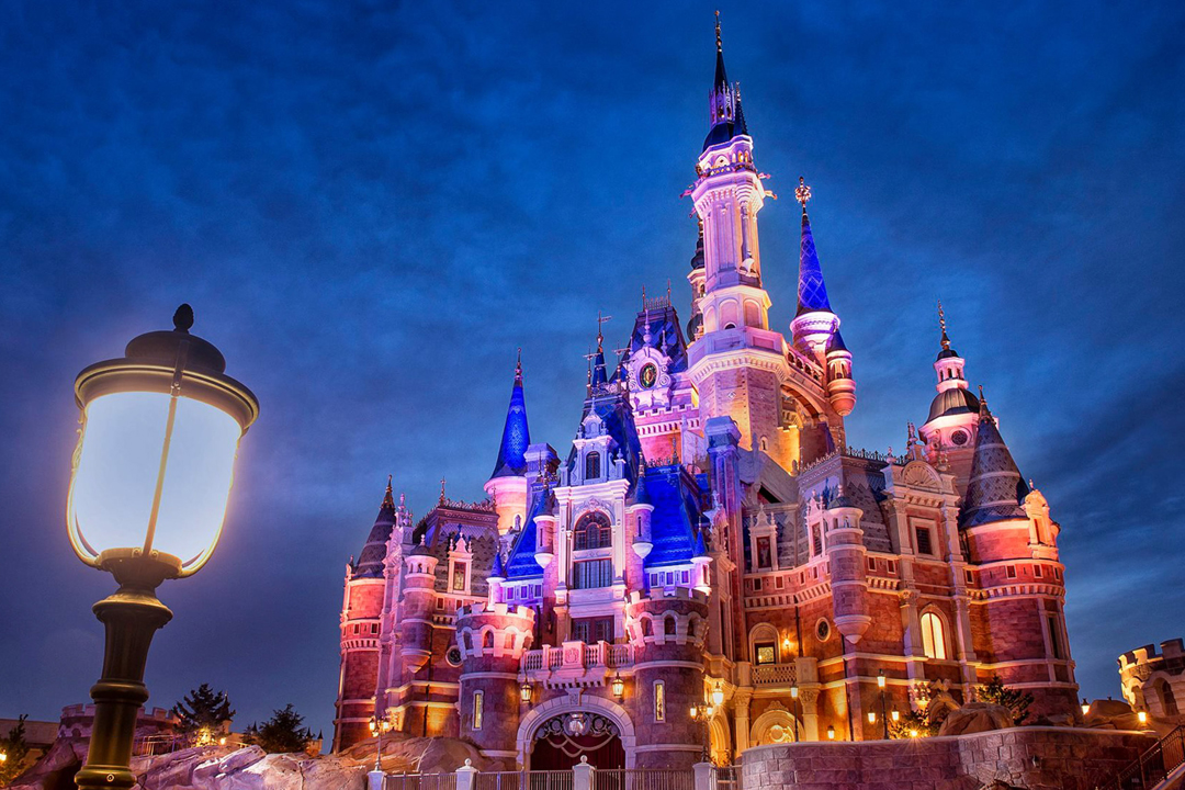 How to visit all three Disney Asia parks - Shanghai Disney Resort Pirates of the Caribbean