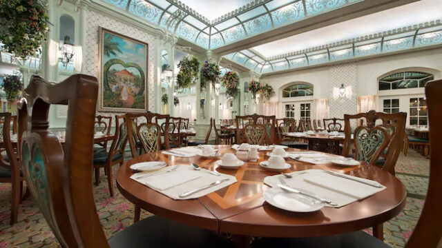 FM DESTINATION DISNEYLANDHOTEL RESTAURANT3