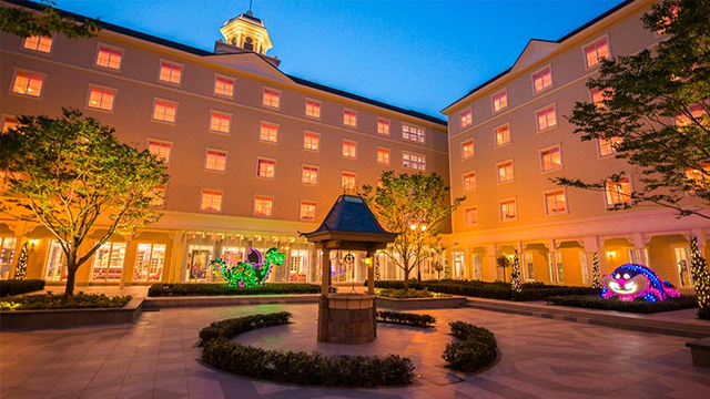 Hotel Celebration Outdoors